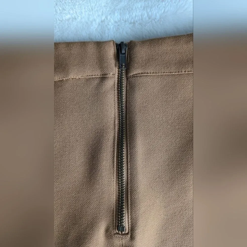 H&M Divided Skirt| Size 4| Brown mini skirt|